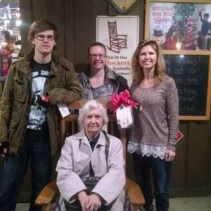 Meet your Posher, Tina